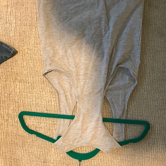 Lululemon Grey tank top size 6 - Picture 3 of 3